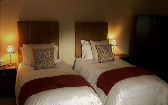 The Kirkstyle Inn & Rooms