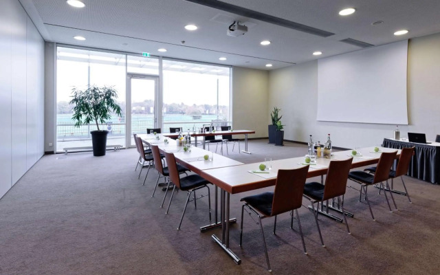 ATLANTIC Hotel Galopprennbahn