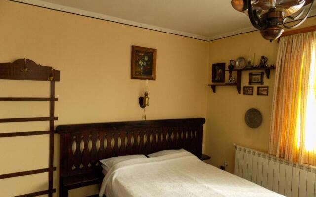Dona Guest House