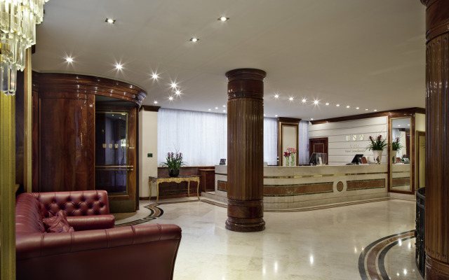 UNAHOTELS Scandinavia Milano Hotel