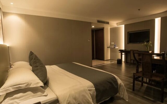 Yangjiang Tianbao Business Hotel
