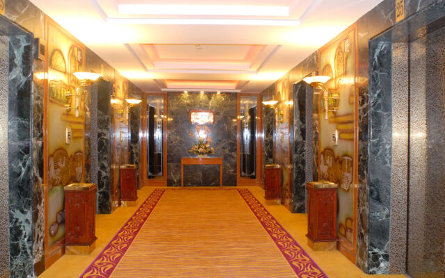 Yinhe Dynasty Hotel