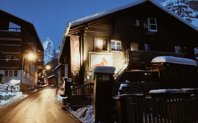 The Matterhorn Hostel Zermatt