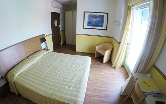 Hotel Romeo