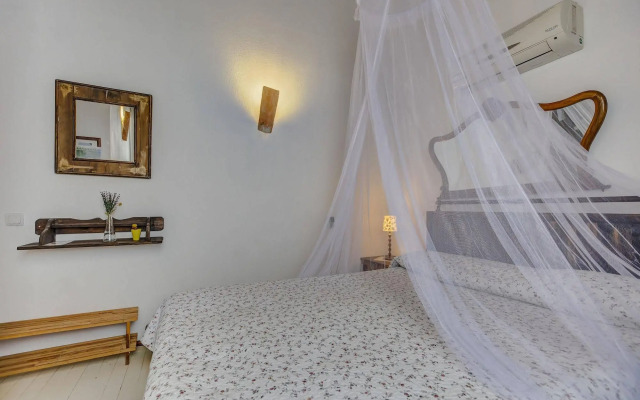 Sardunaki Konak Hotel