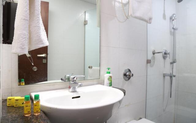 Oyo 29223 Golf View Prime