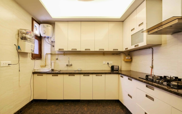 Woodpecker Service Apartments - Green Park