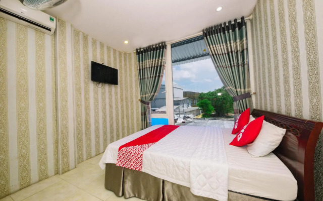 Ngoc Lan Motel by OYO Rooms