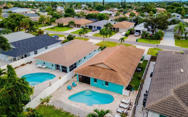 Private Pool + Sunroom Beach Escape at Manatee