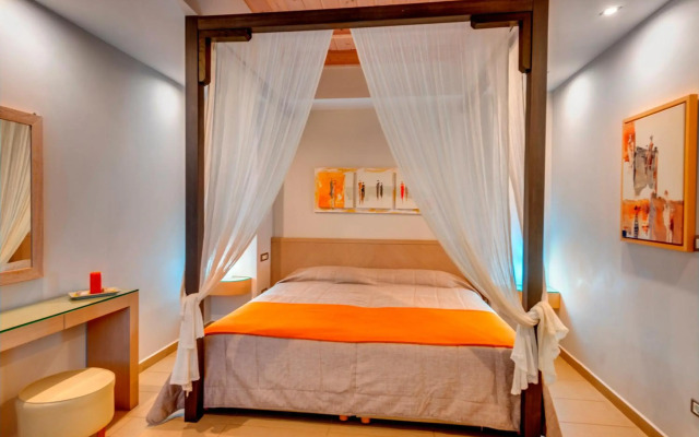 Nissaki Beach Hotel