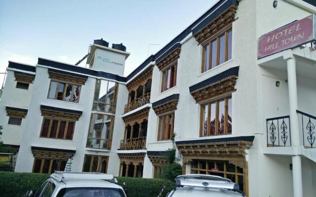 Hotel Hill Town