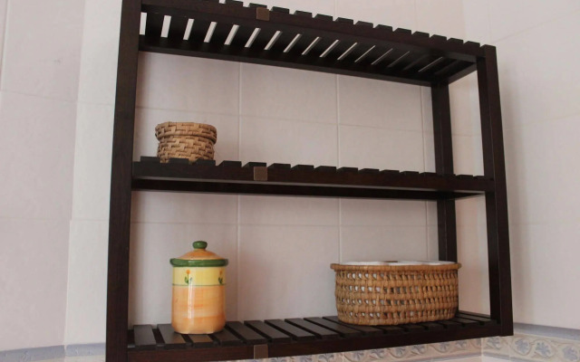 Ericeira Chill Hill Hostel & Private Rooms - Sea Food
