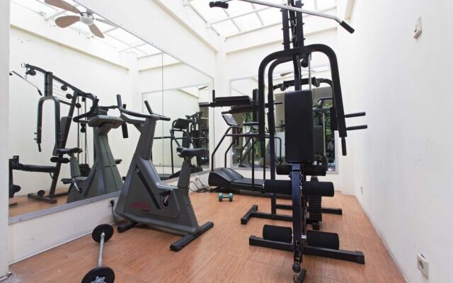 W Home Express Tebet