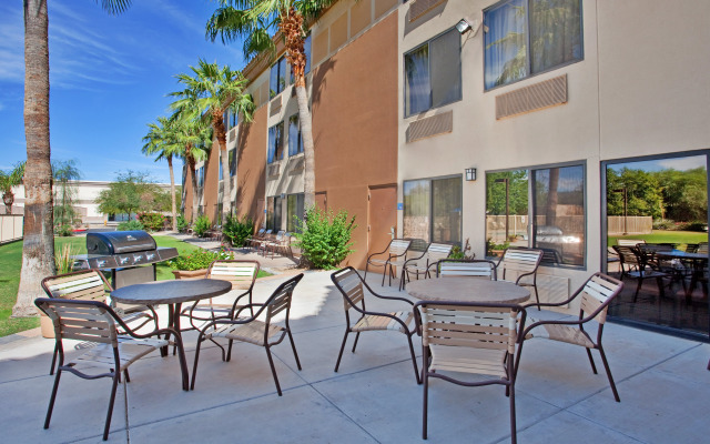 Holiday Inn Express North Phoenix