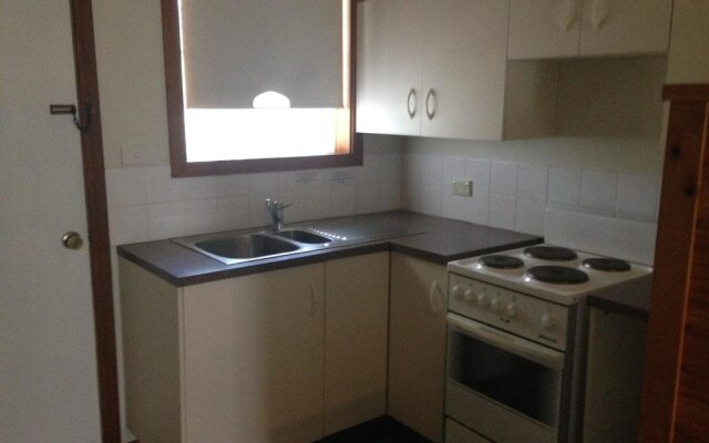 Colonial Motel and Serviced Apartments