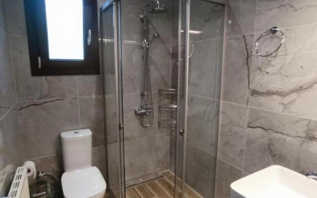 Erietta Rooms