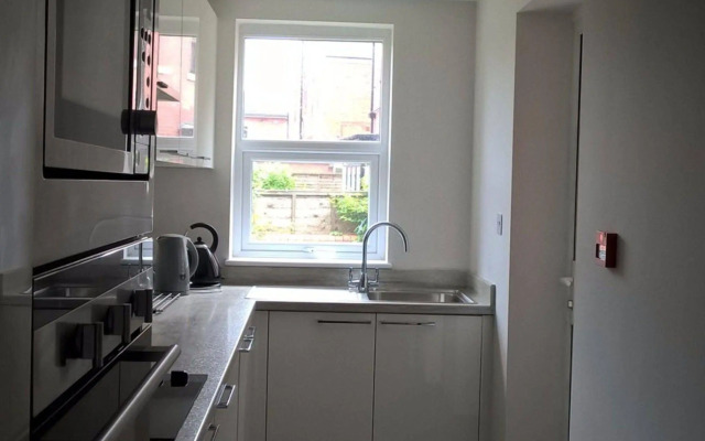 Paramount Apartments