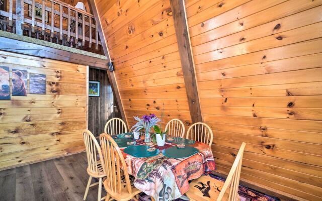 Gatlinburg Mountain-view Cabin: 5 Mi to Downtown