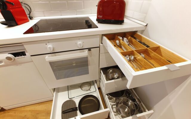 Madrid Centric VI by Madflats Collection