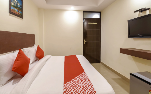 OYO 11689 Kelvish Hotel