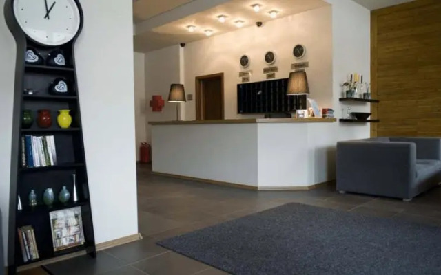 White Lavina Spa and Ski Lodge