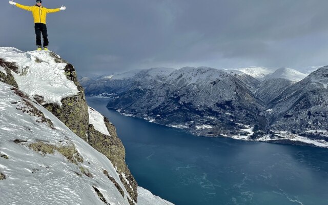 Fjærland Fjordstove Hotell