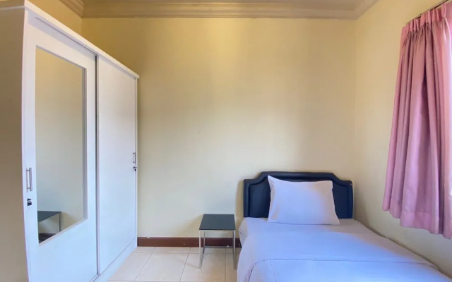Simply 2BR at Majesty Apartment
