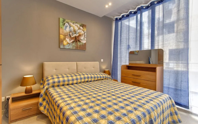 Modern Apt in a Prime Location, Wifi