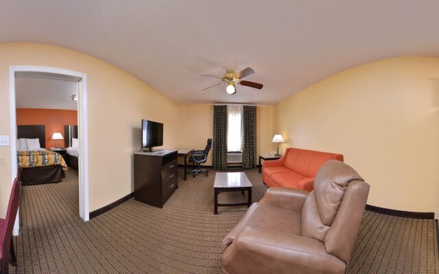 Douglas Inn And Suites