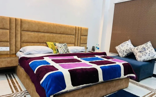 Groomgo The Grand Mansion Noida