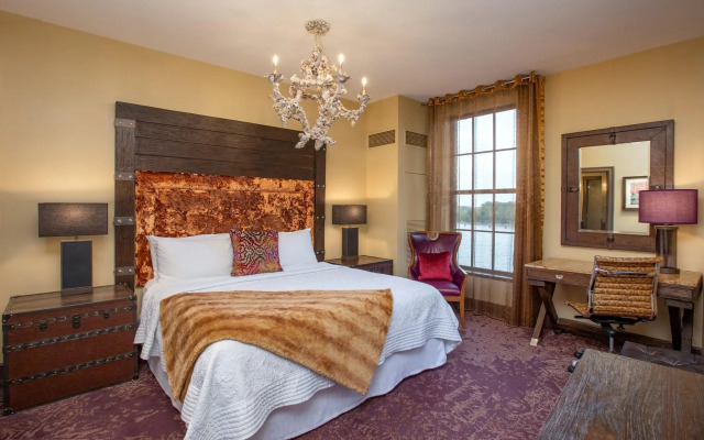 The Bohemian Hotel Savannah Riverfront, Autograph Collection