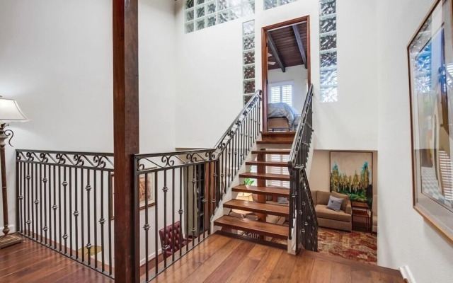 Sbtc161 3 Bedroom Condo