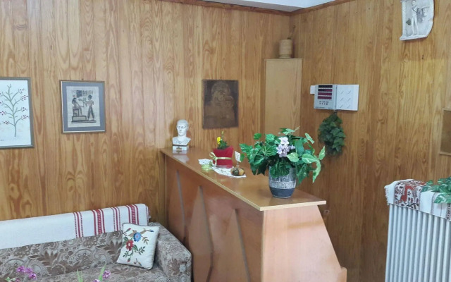 Epic Rooms