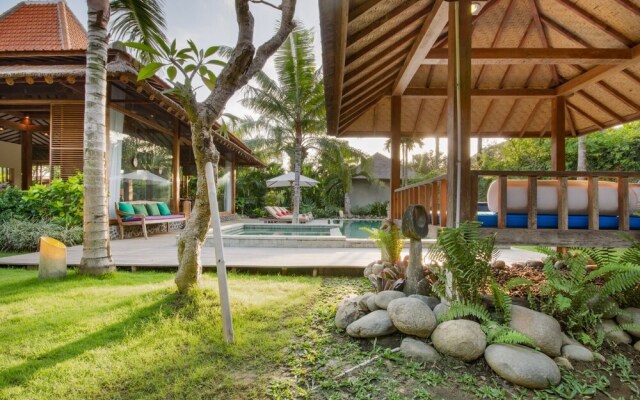 Villa Desa Roro by Villa Finder