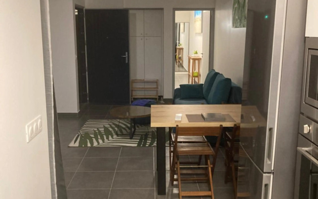 Standing Residence Kumuhei