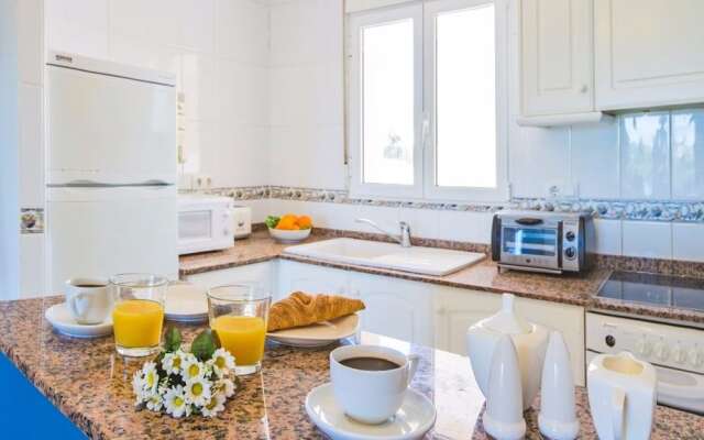 Apartamentos La Giralda