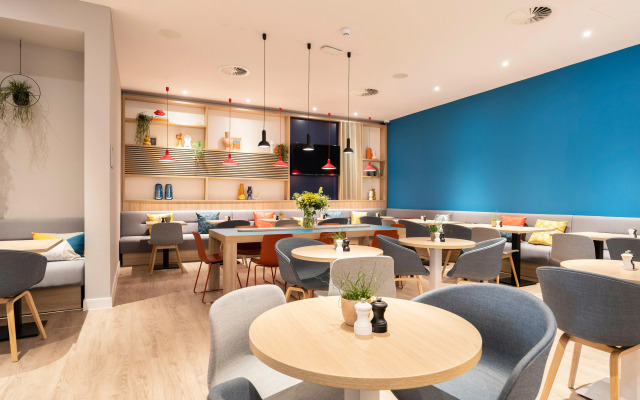 Holiday Inn Express Antwerp City Centre by IHG