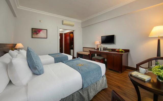 The Tray Hotel