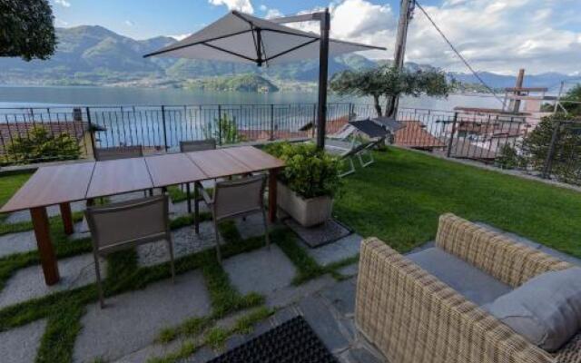 The Bright Apartments