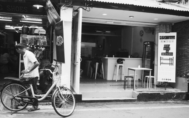45 Jebat Backpackers