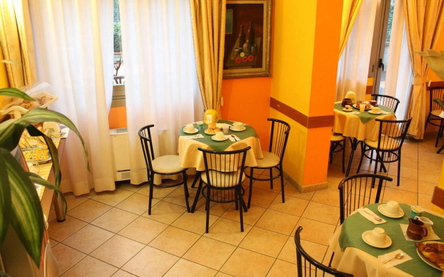 Sara Hotel
