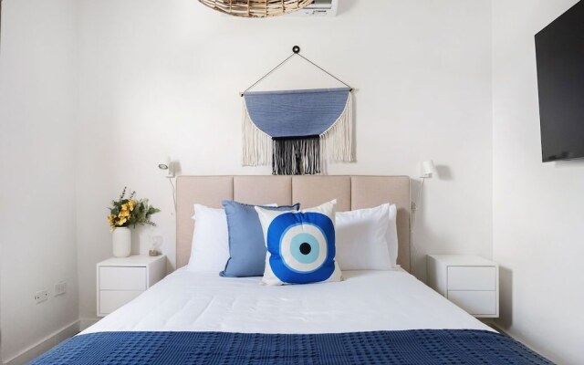 Santorini Villa 9Bd 9B Pool Beach House