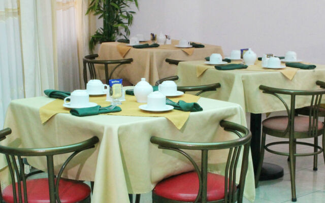 Hotel Plaza Grau