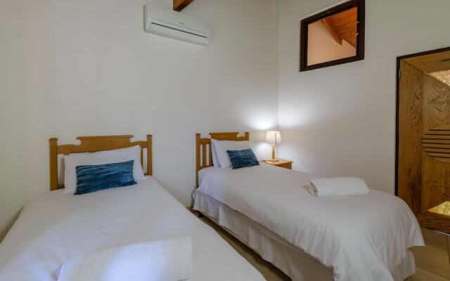 San Lameer Villa Rentals 3120