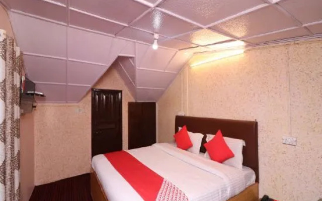 Cedar Tree by OYO Rooms