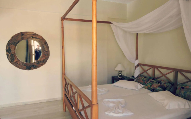 Troulakis Beach Hotel
