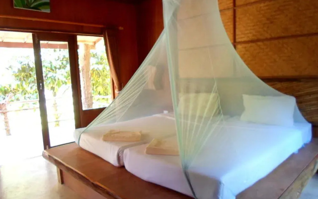 The Cliff and River Jungle Resort