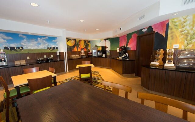 Fairfield Inn & Suites Burlington