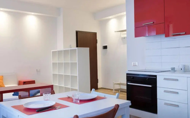 ALTIDO Red&White Studio