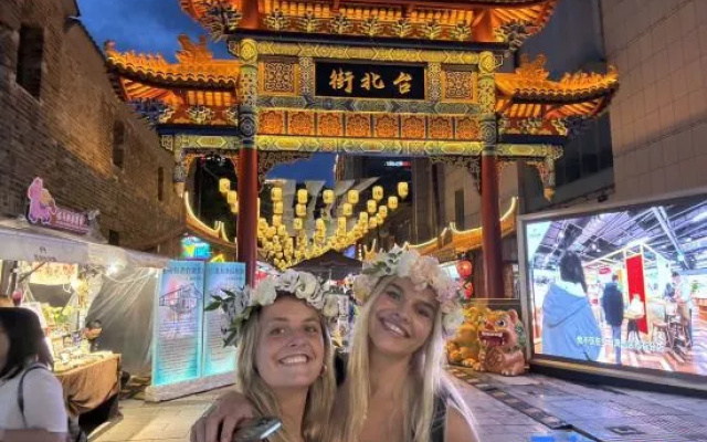 YangShuo  Backpacker  Hostel ( West Street Branch) – People – Guilin